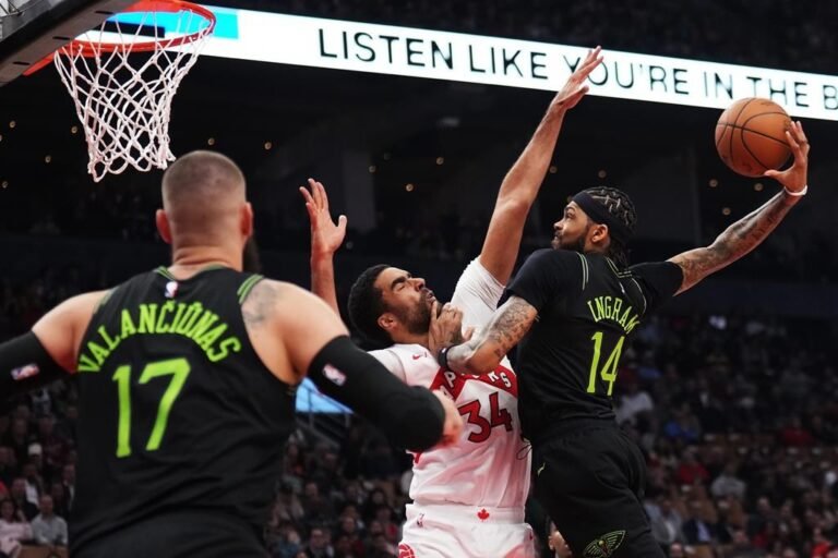 Williamson powers Pelicans to rout of Raptors