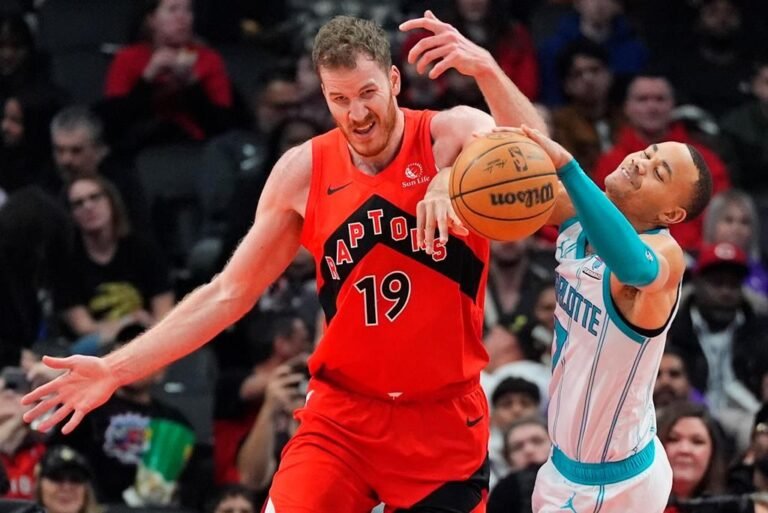 Raptors centre Poeltl undergoes finger surgery
