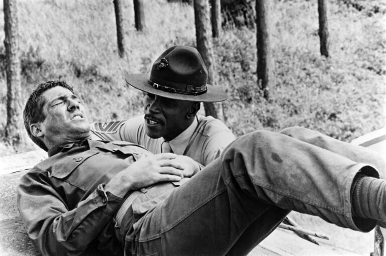 Louis Gossett Jr., Oscar-winning actor from 'An Officer and a Gentleman' and 'Roots,' dies at 87