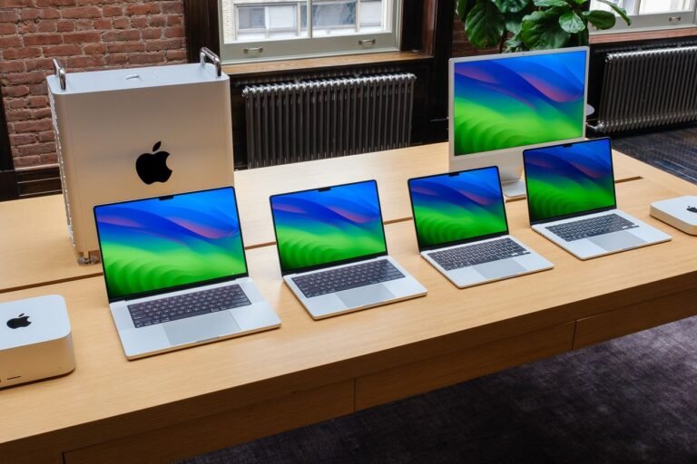 The M3 MacBook Air has a familiar look