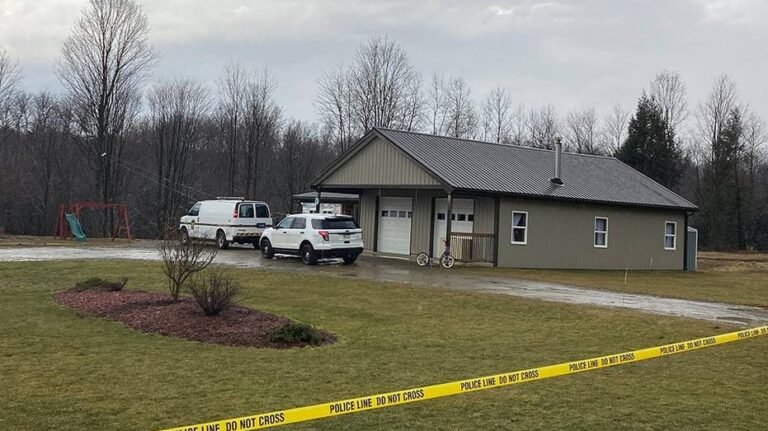 Police investigating Amish country killing find broken knife, unidentified hair in pregnant woman's 'scalping'