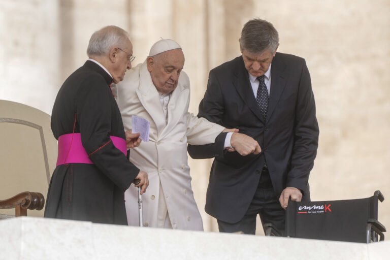 Pope Francis unable to climb few steps as health problems take toll