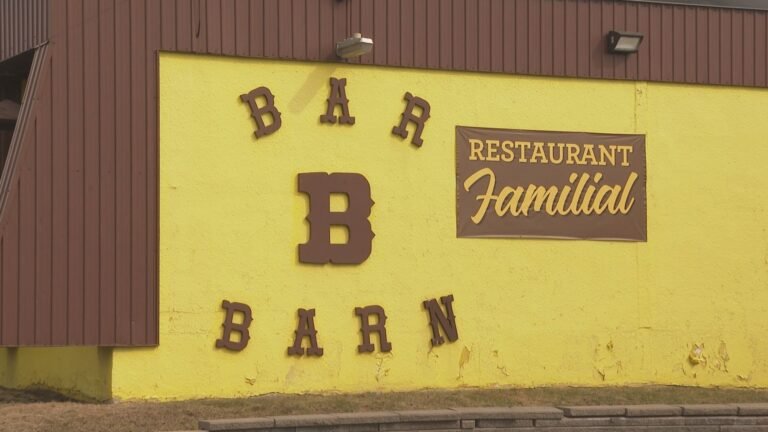 ‘This place is family’: Legendary Montreal restaurant Bar-B Barn closing its doors for good