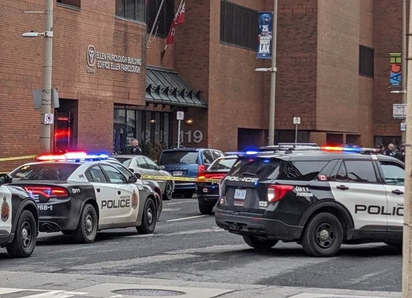 19-year-old man dies in hospital after Hamilton shooting