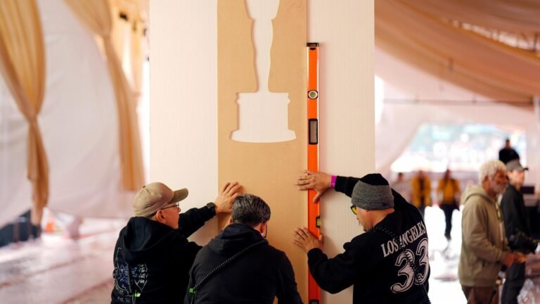 Oscars producers promise cameos and surprises for Sunday’s (1 hour earlier) show