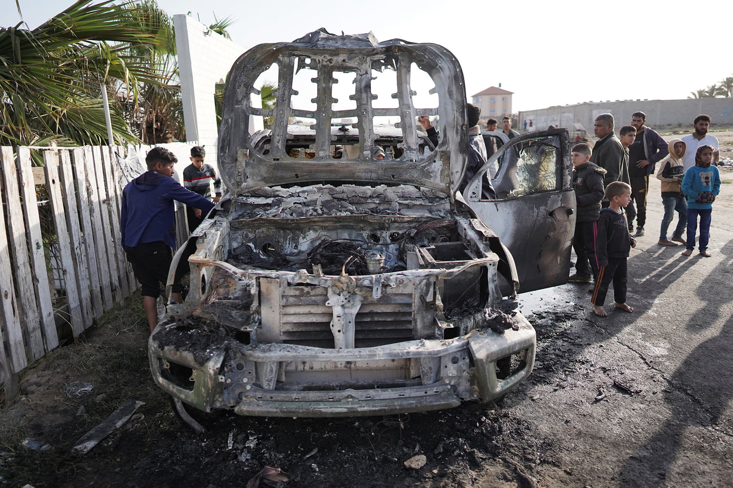 Israeli strike hits aid convoy, killing 7 World Central Kitchen workers in Gaza