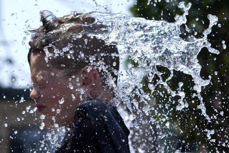 Major heat wave to expand from Midwest to East Coast, and it could last all week