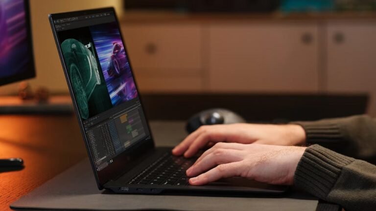 Save $750 Off the 2.6-Pound LG Gram Pro 16" Ultraportable Laptop And Get a Free $650 Projector
