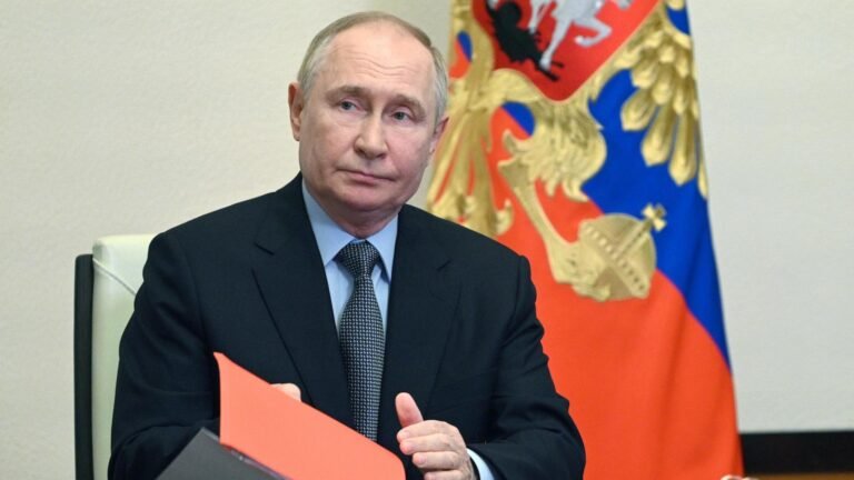 Finnish lawmakers approve controversial law to turn away migrants at border with Russia