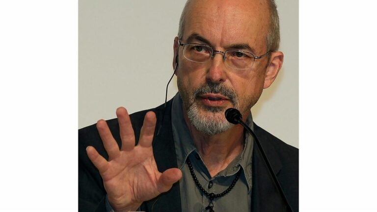 Acclaimed video artist Bill Viola dies at 73, created landmark `Tristan und Isolde' production