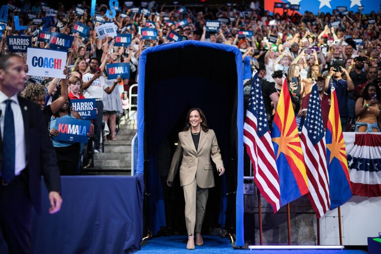 Democrats hopeful Harris can reignite the magic of Obama's 2008 run