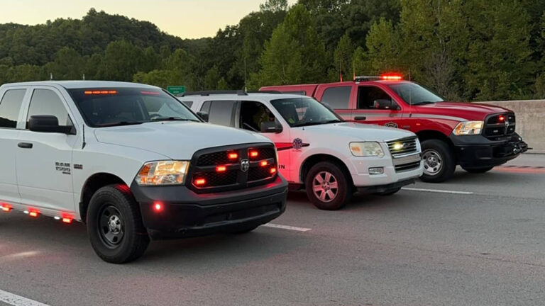 Five injured after shooting near Kentucky highway, 'armed and dangerous' person of interest ID'd