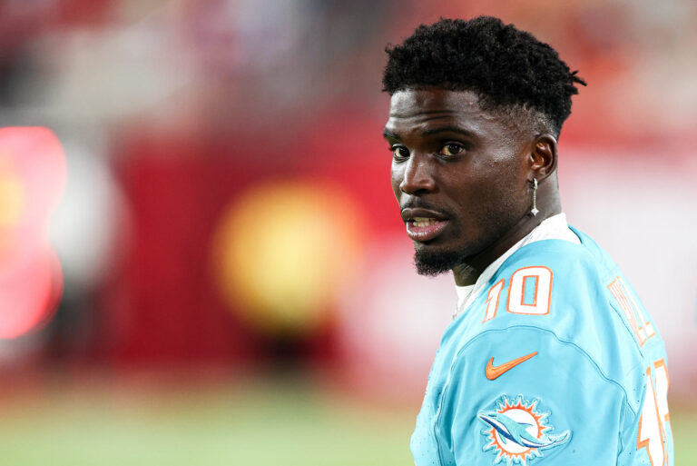 Officer in Tyreek Hill detainment put on administrative duty, chief pledges transparency