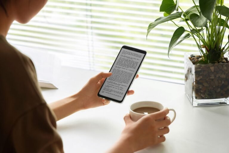 TCL’s new Nxtpaper phones have a dedicated button for maximum monochrome