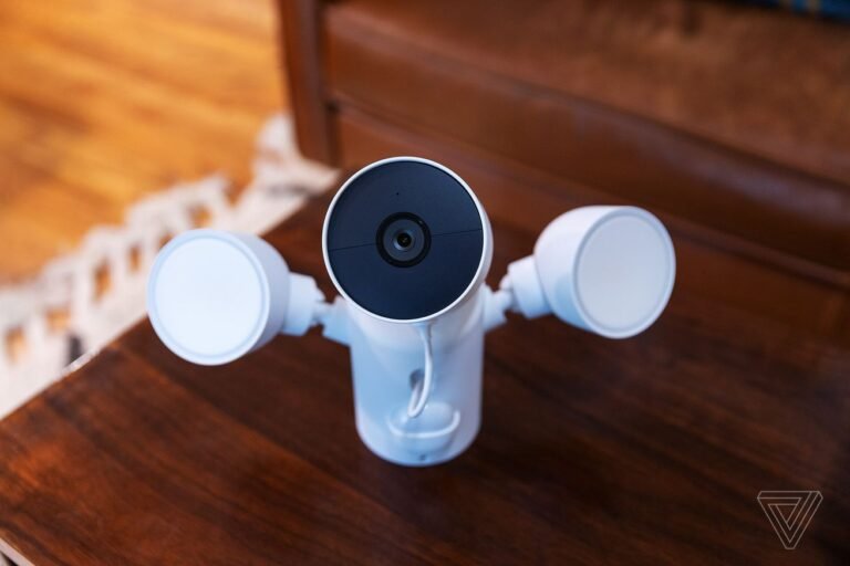 Google’s Nest floodlight camera is a solid $70 off right now