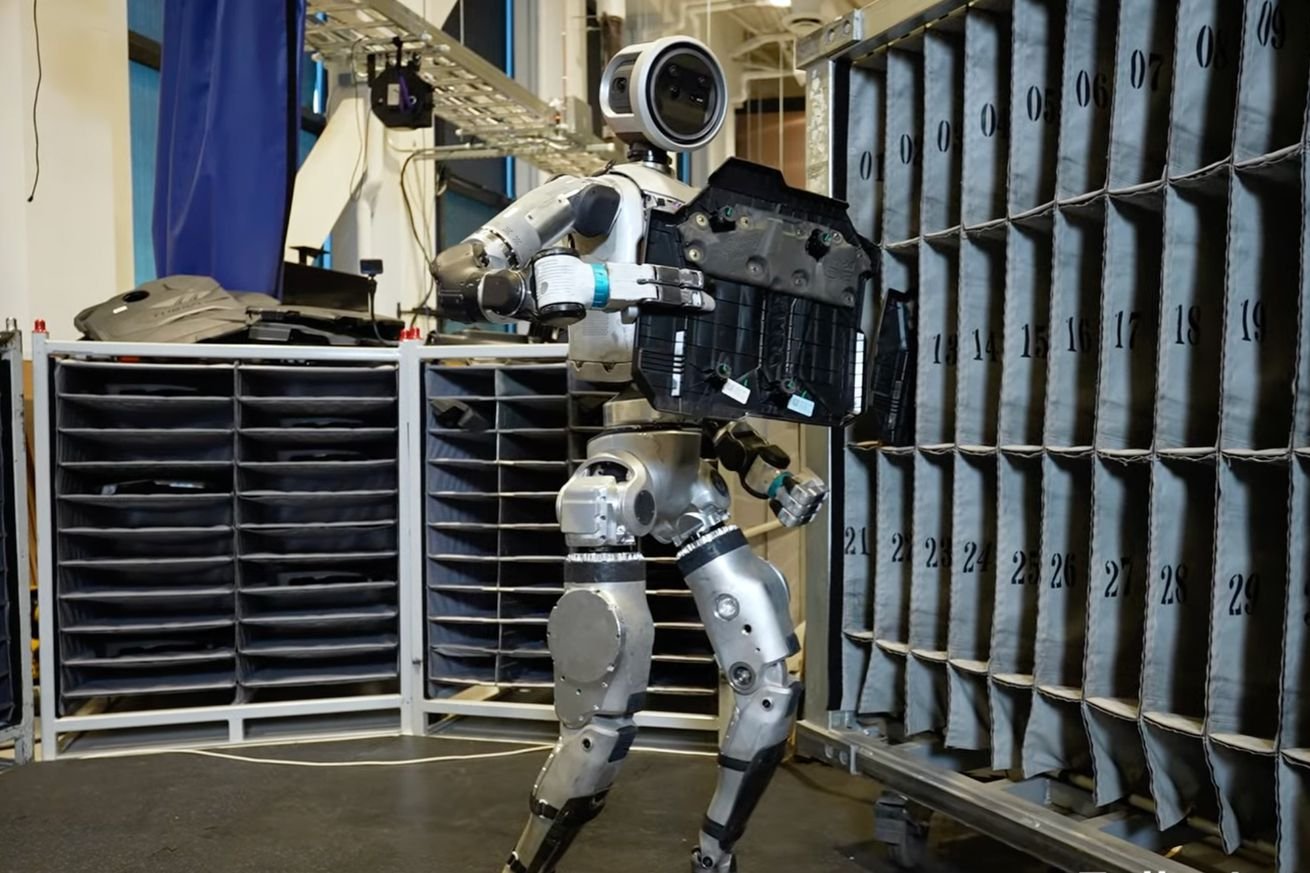 Boston Dynamics’ new video shows that its humanoid robot doesn’t need a human