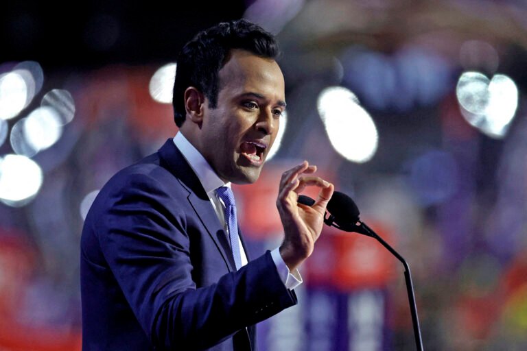 Ramaswamy has a 'jackhammer and chain saw' plan to force federal workers back into the office