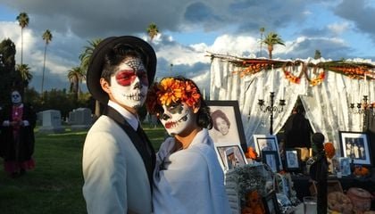 Celebrate Day of the Dead With These 15 Scenes of Festivities and Remembrance