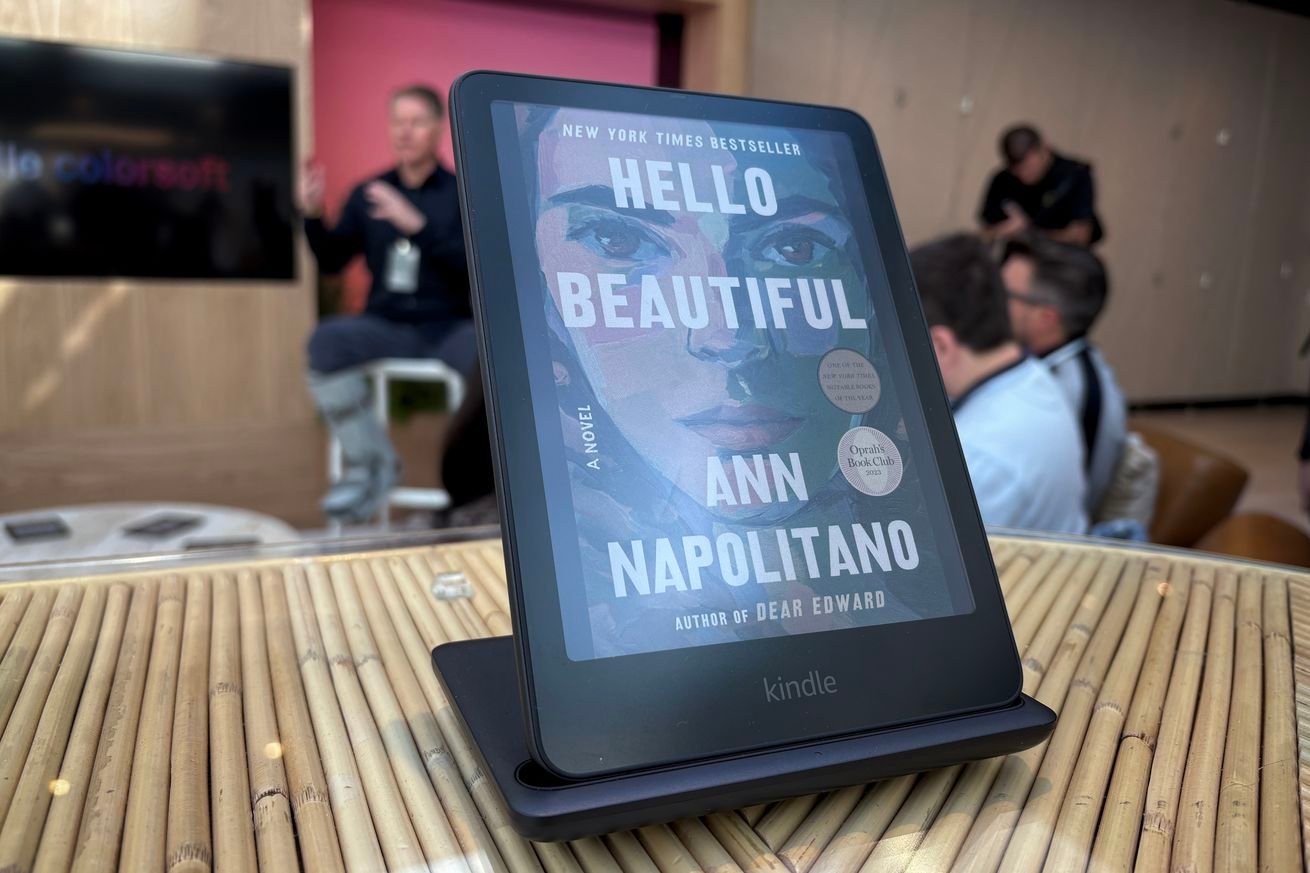 Kindle Colorsoft owners complain of a yellow bar on the e-reader’s screen