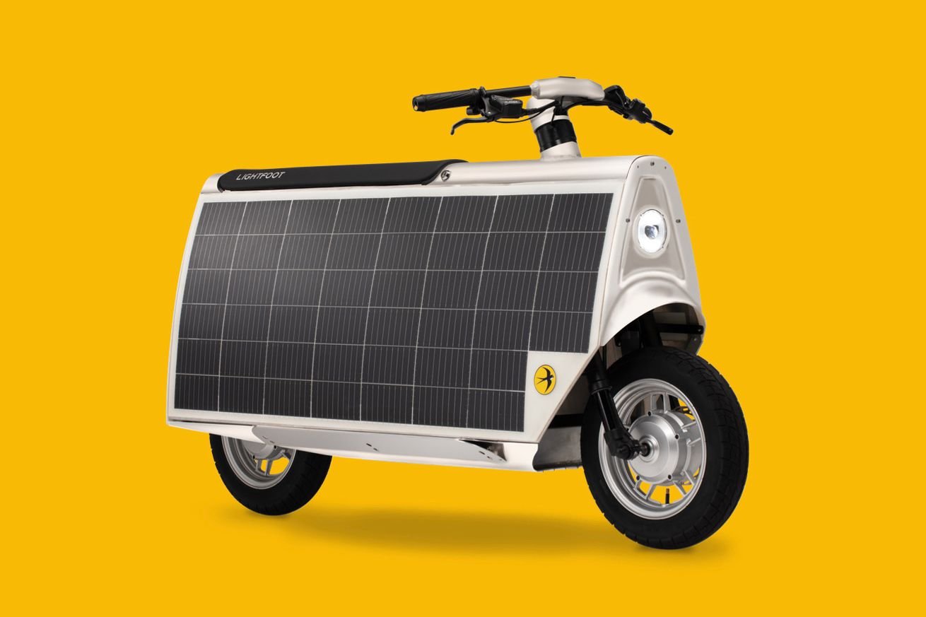 The Lightfoot electric scooter is wrapped in solar panels to address range anxiety