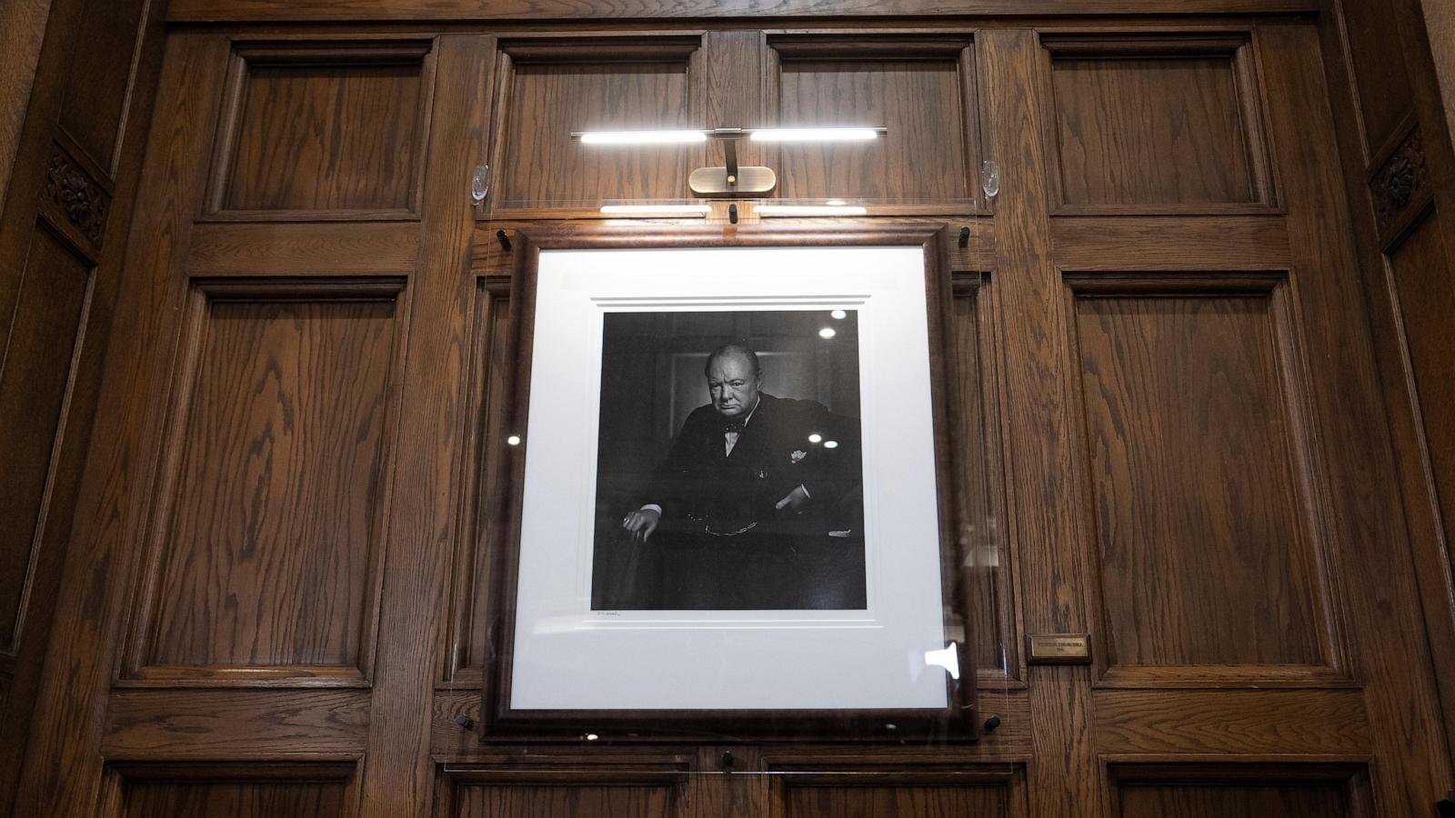 Winston Churchill portrait returns to Ottawa after international art caper