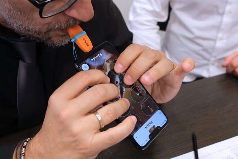 Turn your smartphone into a playable wind instrument with this USB-C mouthpiece